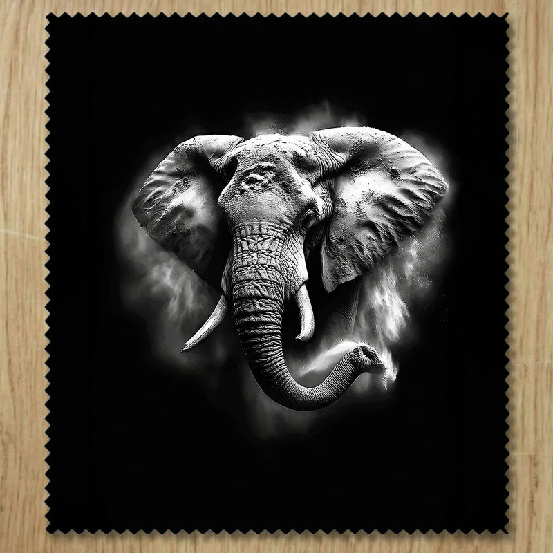 Chiffonnette Éléphant Noir et Blanc illustrée à la main en Anjou
