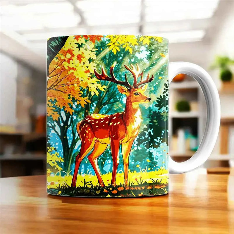 Mug avec un cerf majestueux debout dans une clairière automnale dorée, illustration artisanale cerf dessin