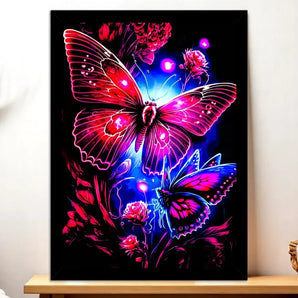 Cadre Noir Papillon Violet illustré à la main en Anjou