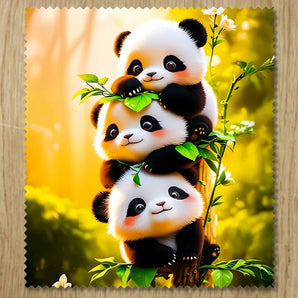 Chiffonnette Bébés Pandas illustrée à la main en Anjou