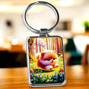 Porte-clé illustré d'un chiot Poméranien duveteux dans une forêt printanière, dessin artisanal chiot fluffy