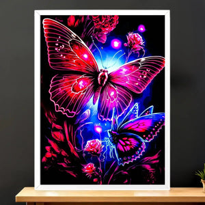 Cadre Blanc Papillon Violet illustré à la main en Anjou