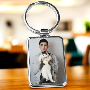 metal-porte-cle-personnalise-avec-photo-homme-chat - Les Bois d'Aurore