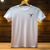 T-shirt Ryuk blanc à manches courtes avec graphique noir de figure ailée sur poitrine gauche
